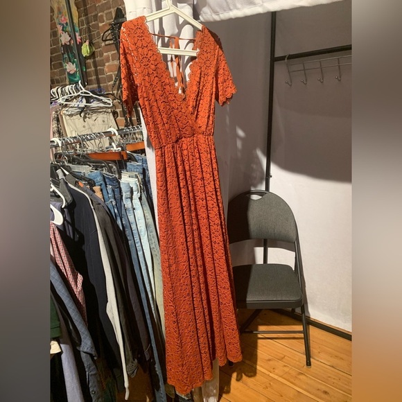 blaticborn Dresses & Skirts - Baltic Born V-Neck Lace Maxi Dress in Rust
